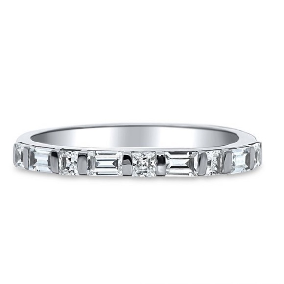 Jewelry - STERLING SILVER WEDDING BAND
